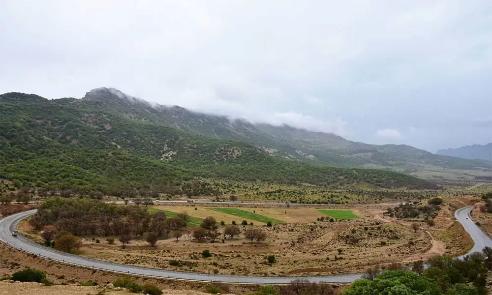 مسیر دسترسی به دشت ارژن، لوکیشن